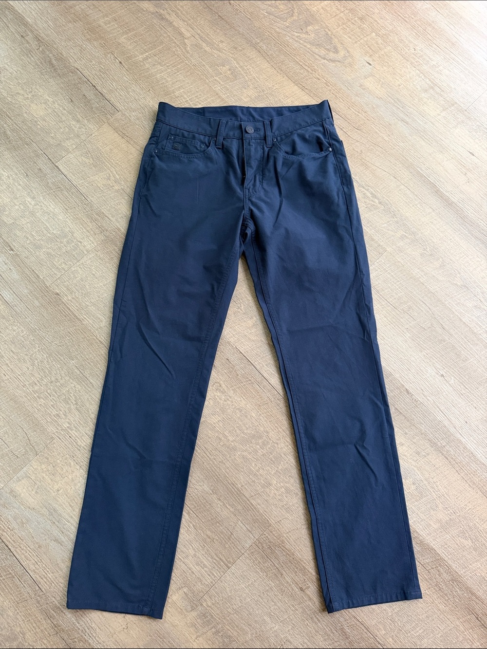 Vineyard Vines Men’s “On the Go 5 Pocket Pant”